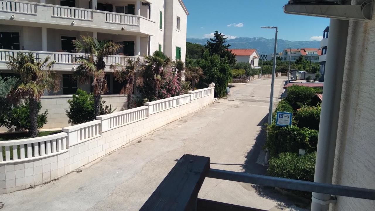 Apartmani "Lorenzo" Novalja Exterior photo